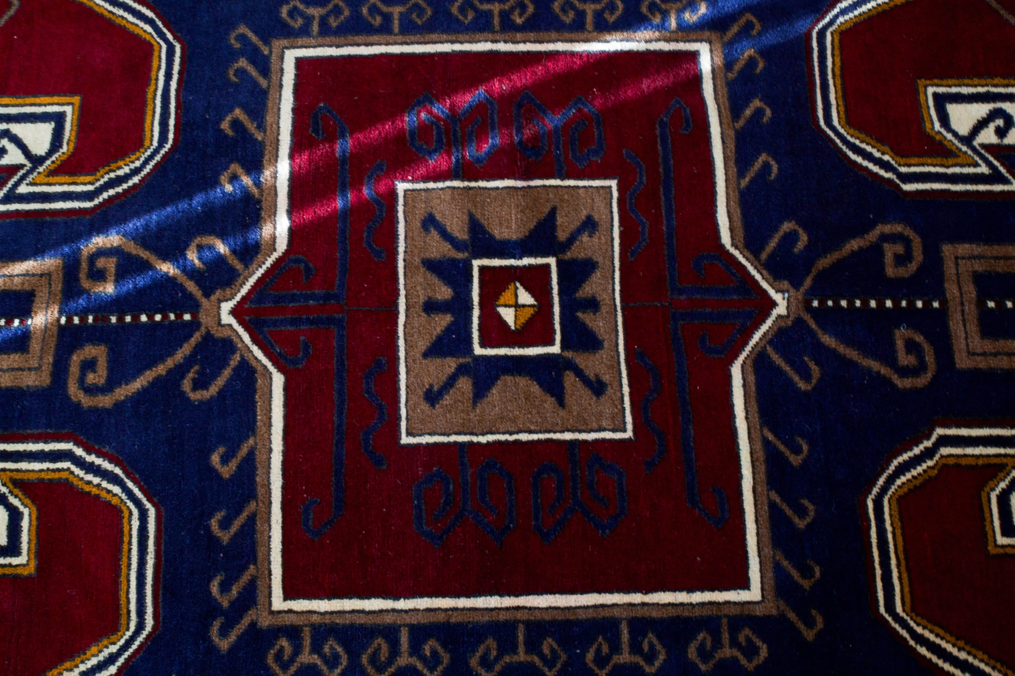 Vintage Anatolian Sevan Rug 5'6"x9'3"