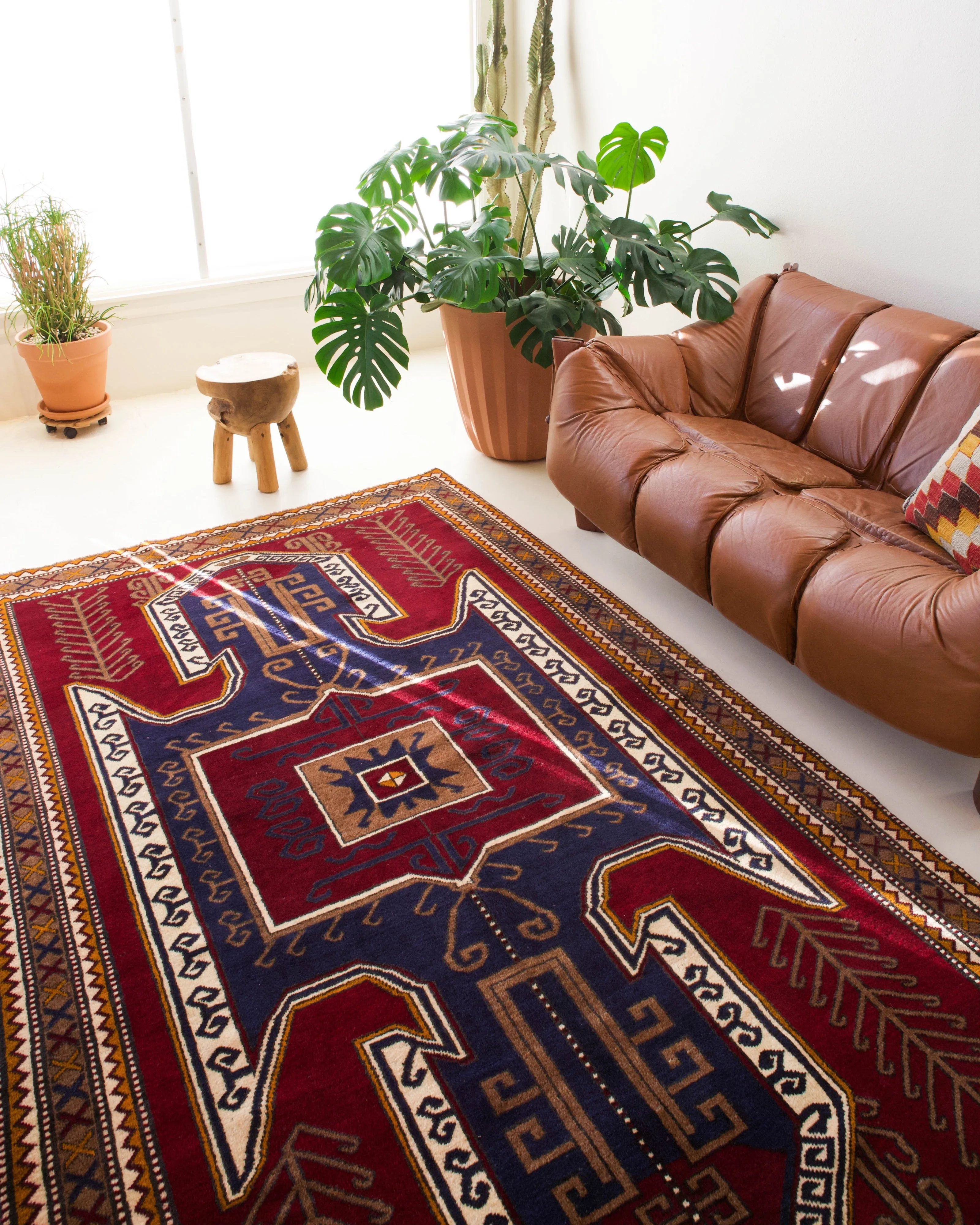 Vintage Anatolian Sevan Rug 5'6"x9'3"
