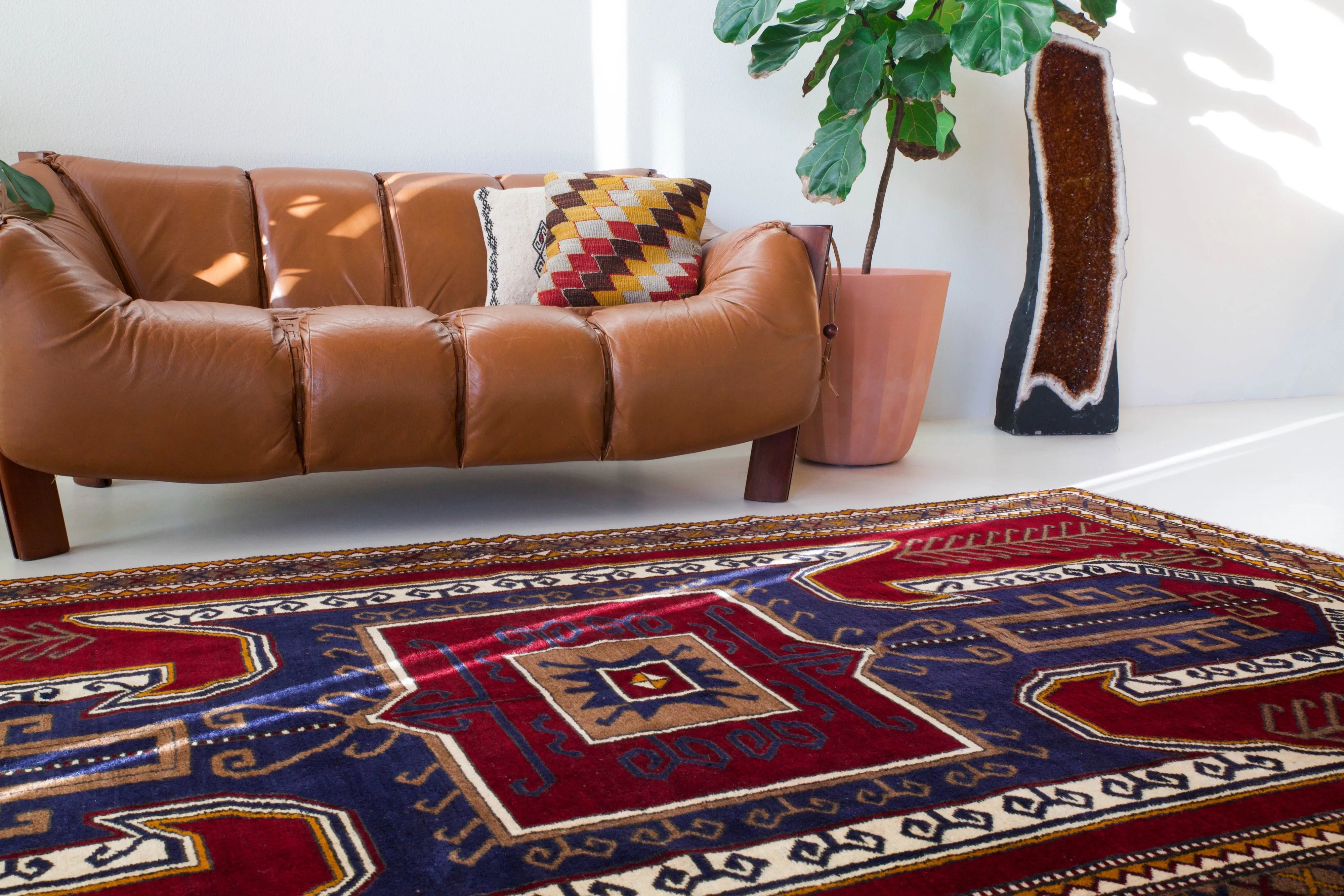 Vintage Anatolian Sevan Rug 5'6"x9'3"