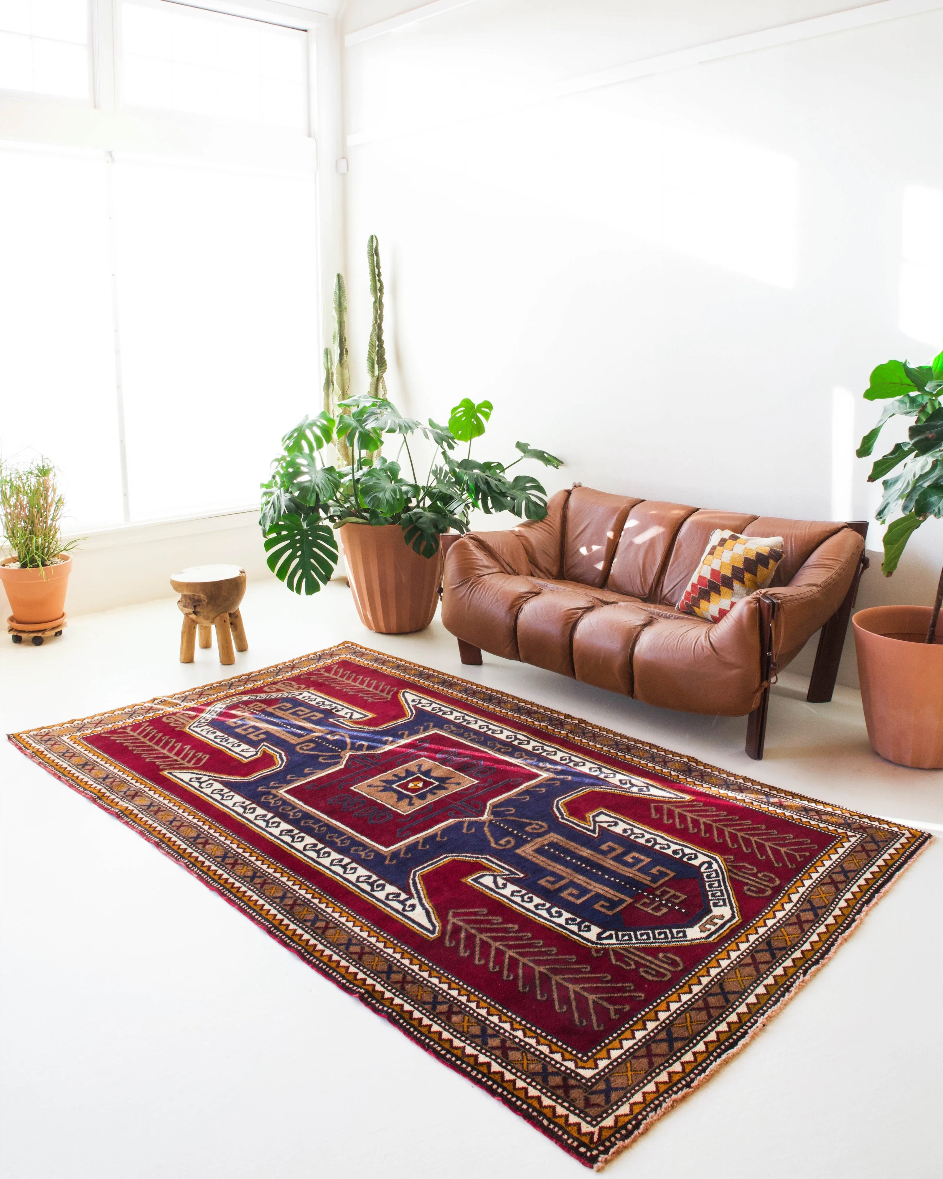 Vintage Anatolian Sevan Rug 5'6"x9'3"