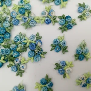 VINTAGE appliques cute green blue flower embroidery Patches #309