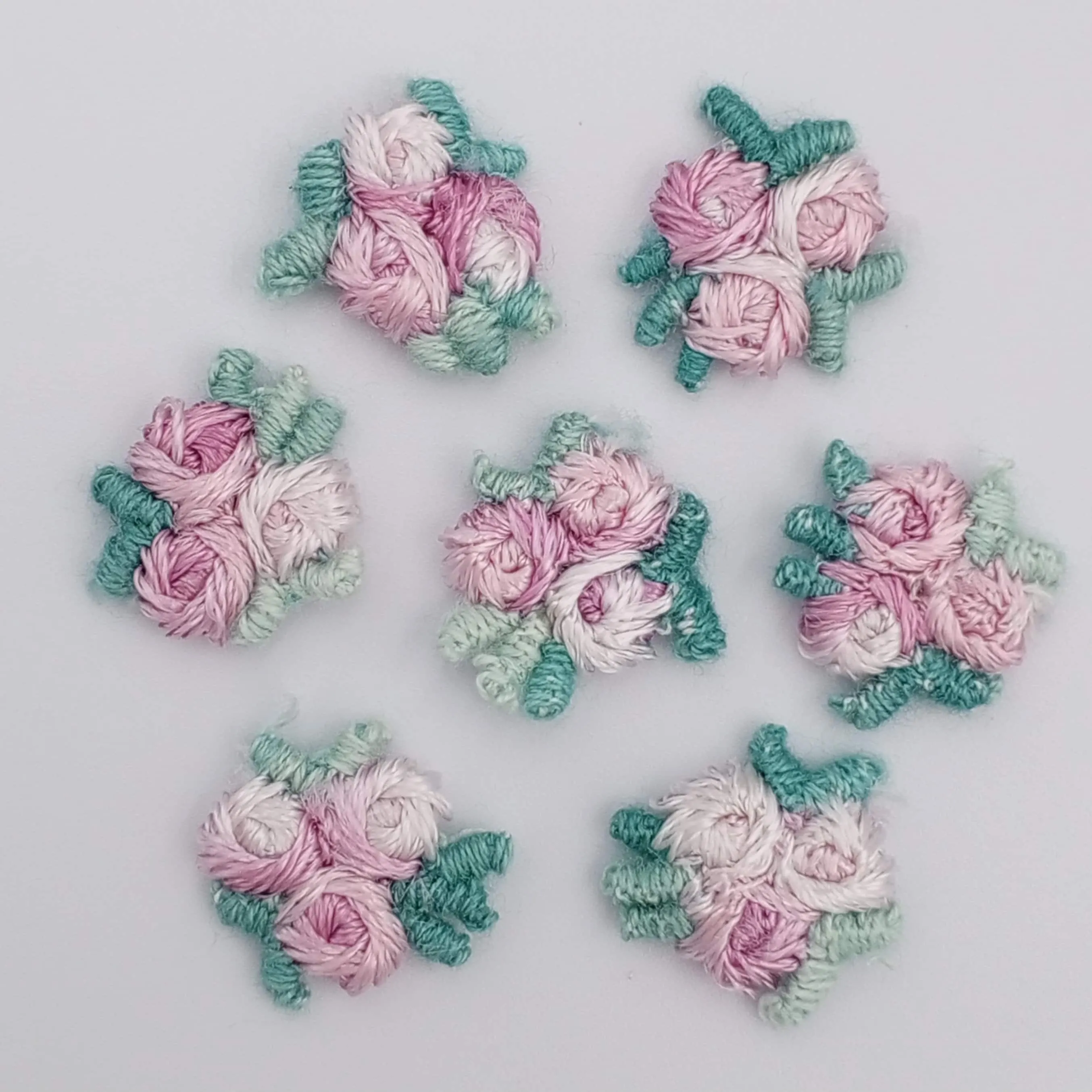 VINTAGE appliques cute green lilac flower embroidery Patches #308