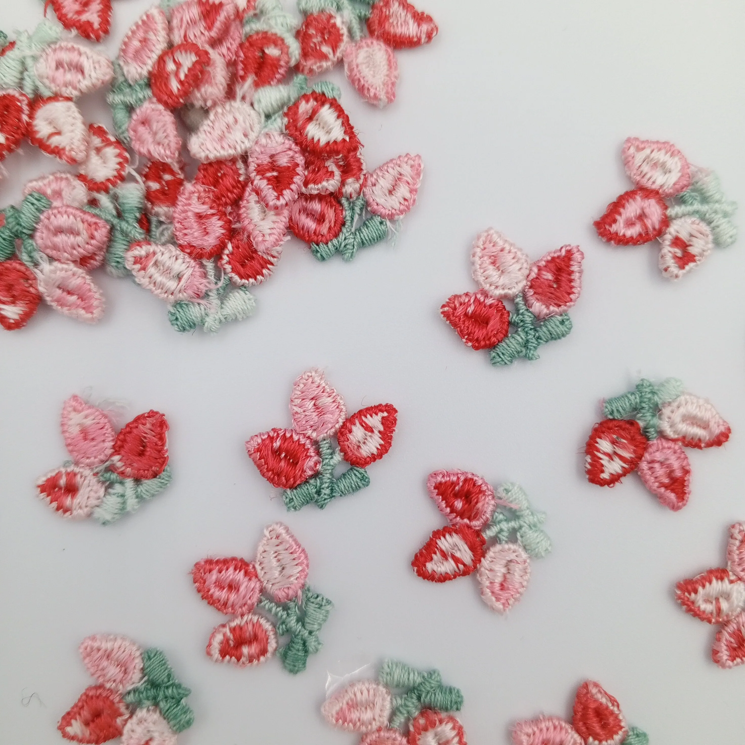 VINTAGE appliques cute red white pink flower embroidery Patches #291