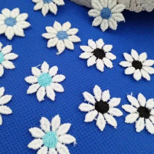 VINTAGE appliques cute white dot flower embroidery Patches #323