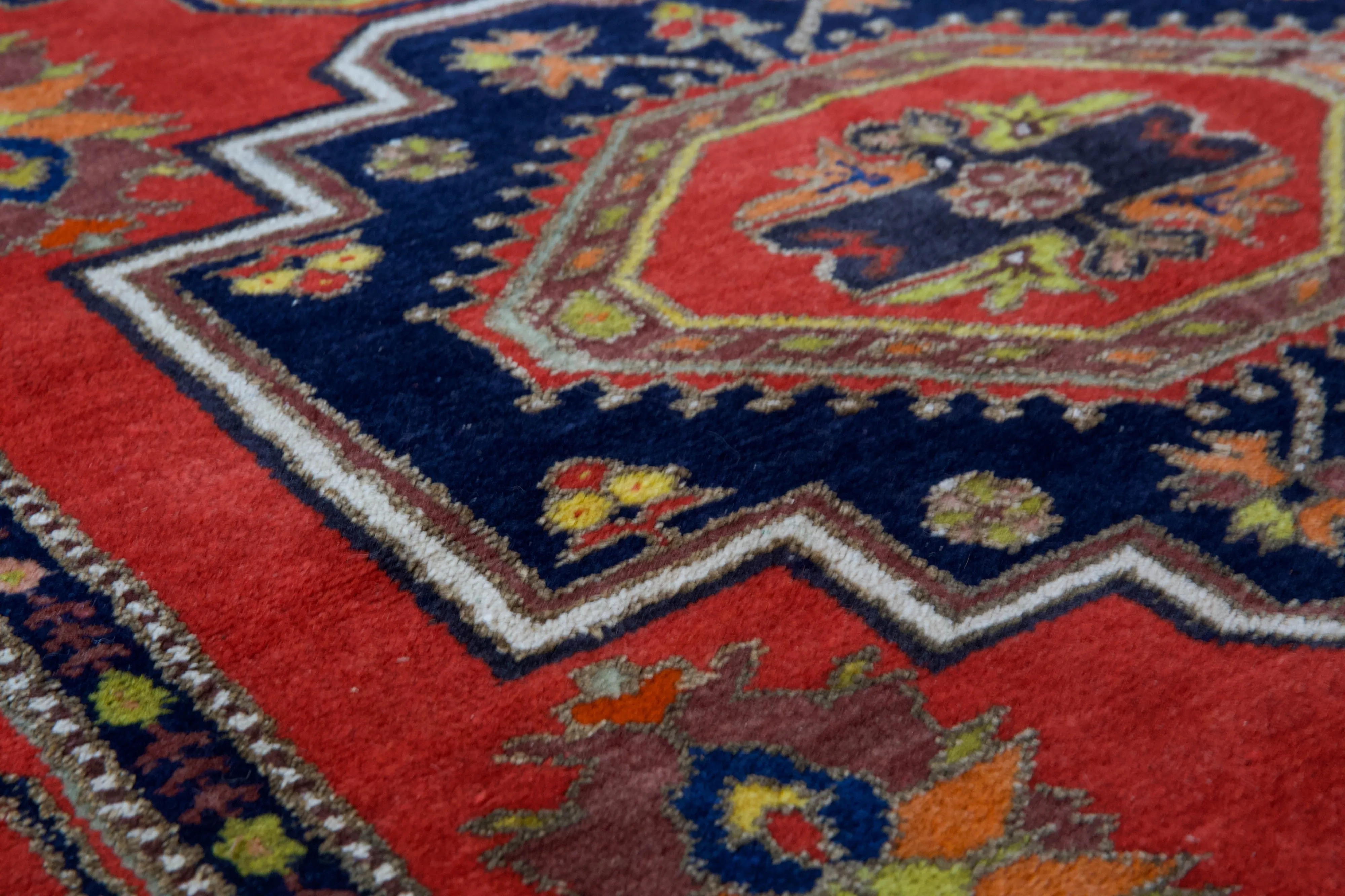 Vintage Caucasian Rug 4'4"x7'10"