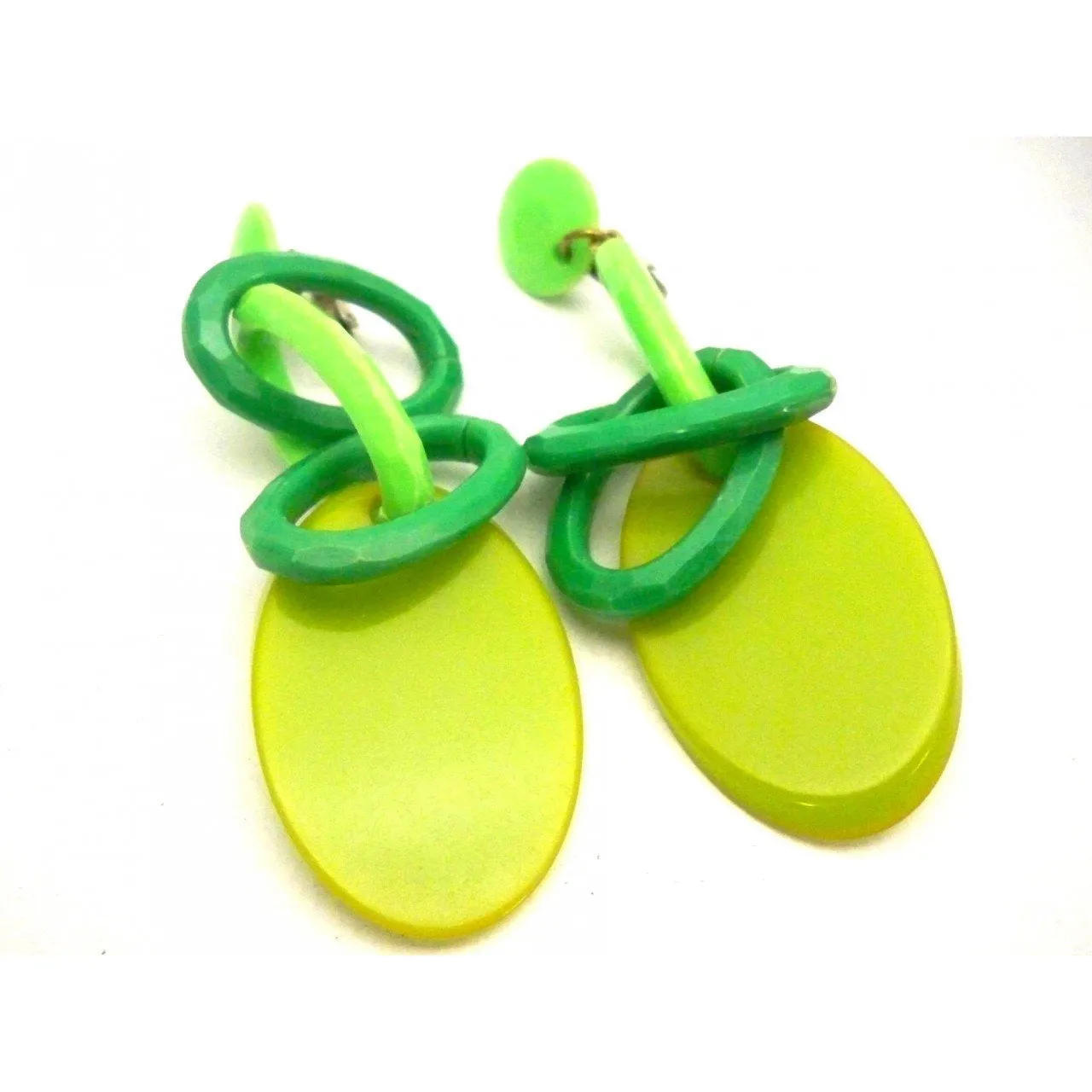 Vintage Greens Plastic Link Drop Earrings Clip Style 1960s