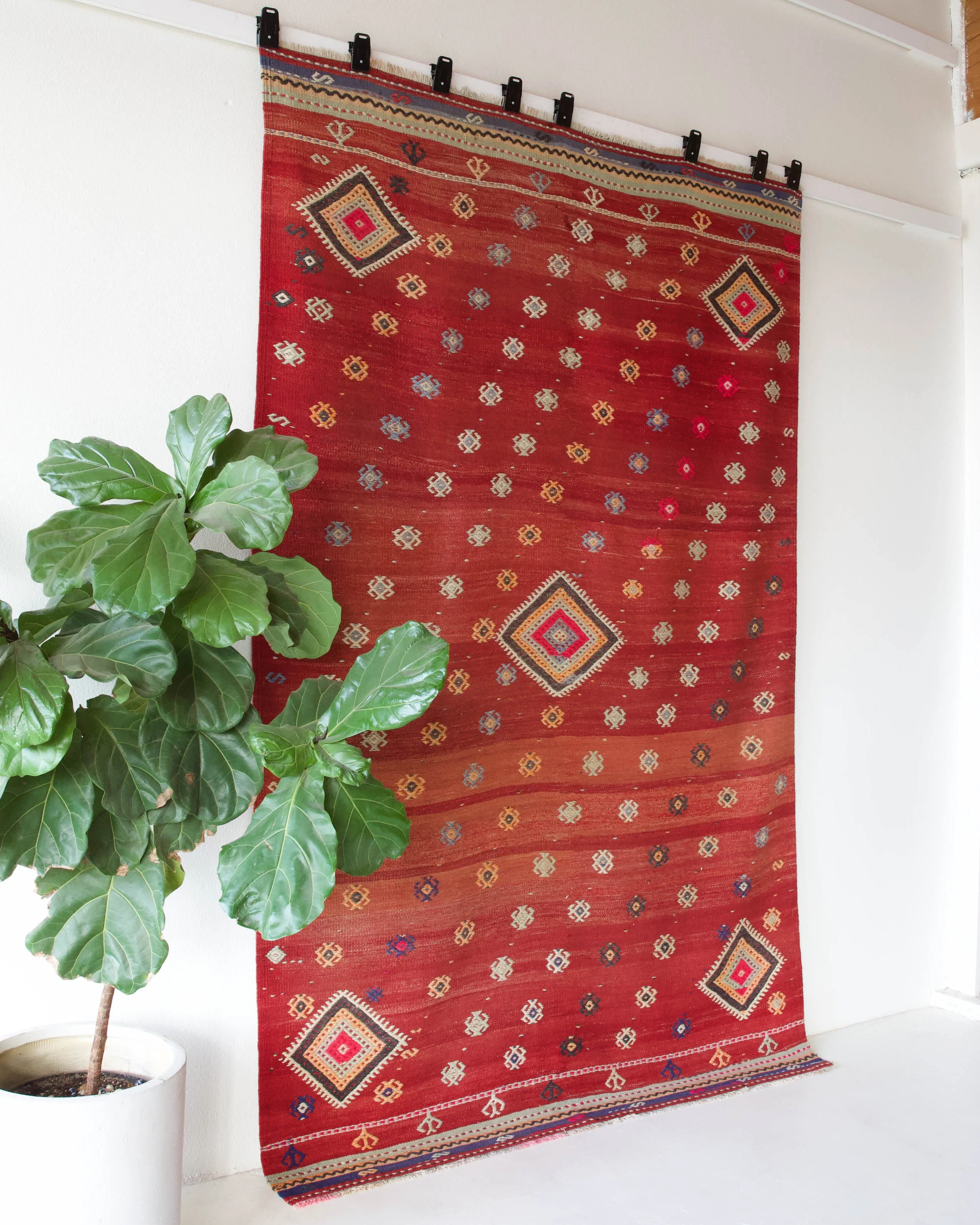 Vintage Manisa Kilim Rug 5'10"x9'5"