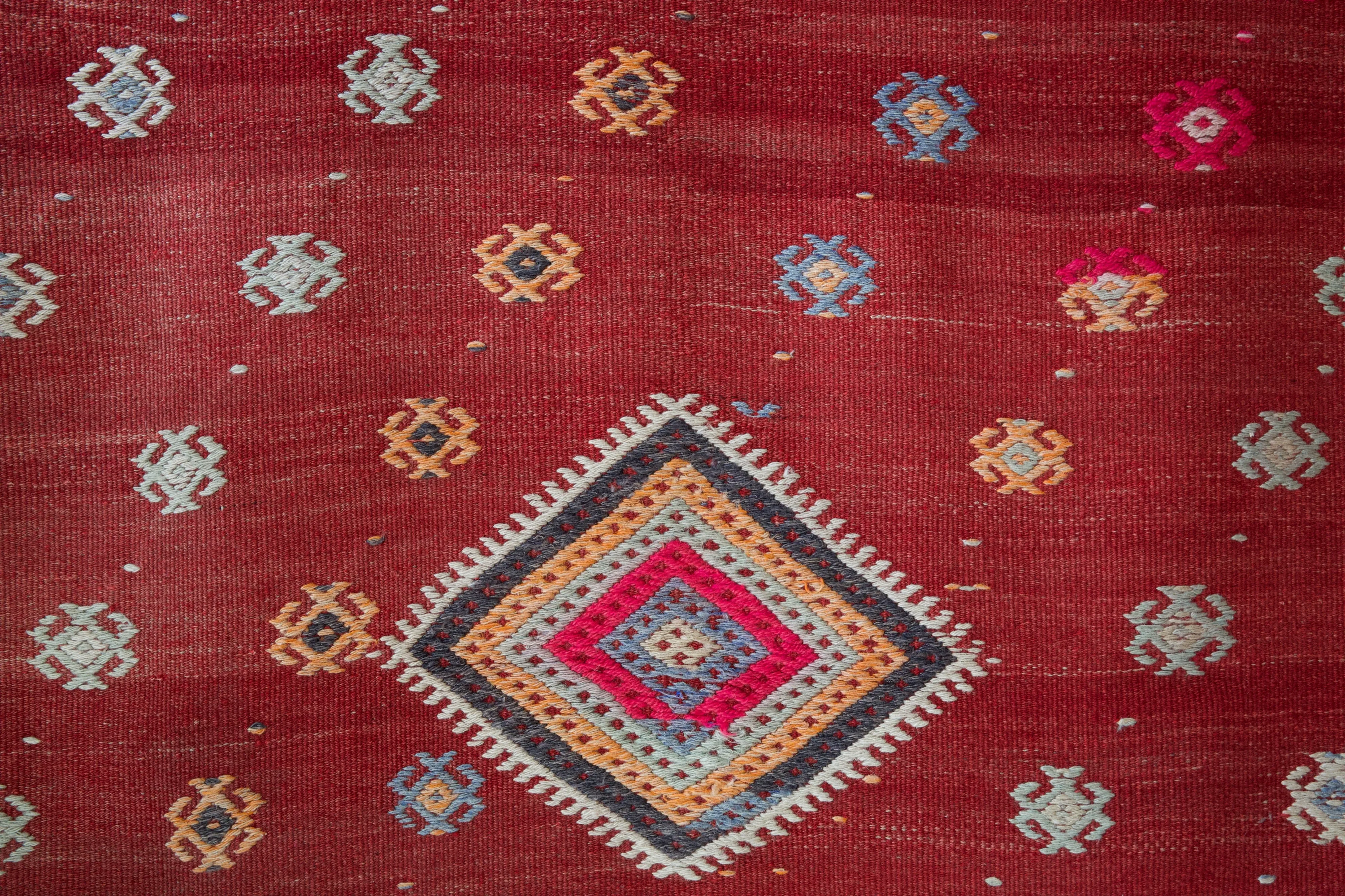 Vintage Manisa Kilim Rug 5'10"x9'5"