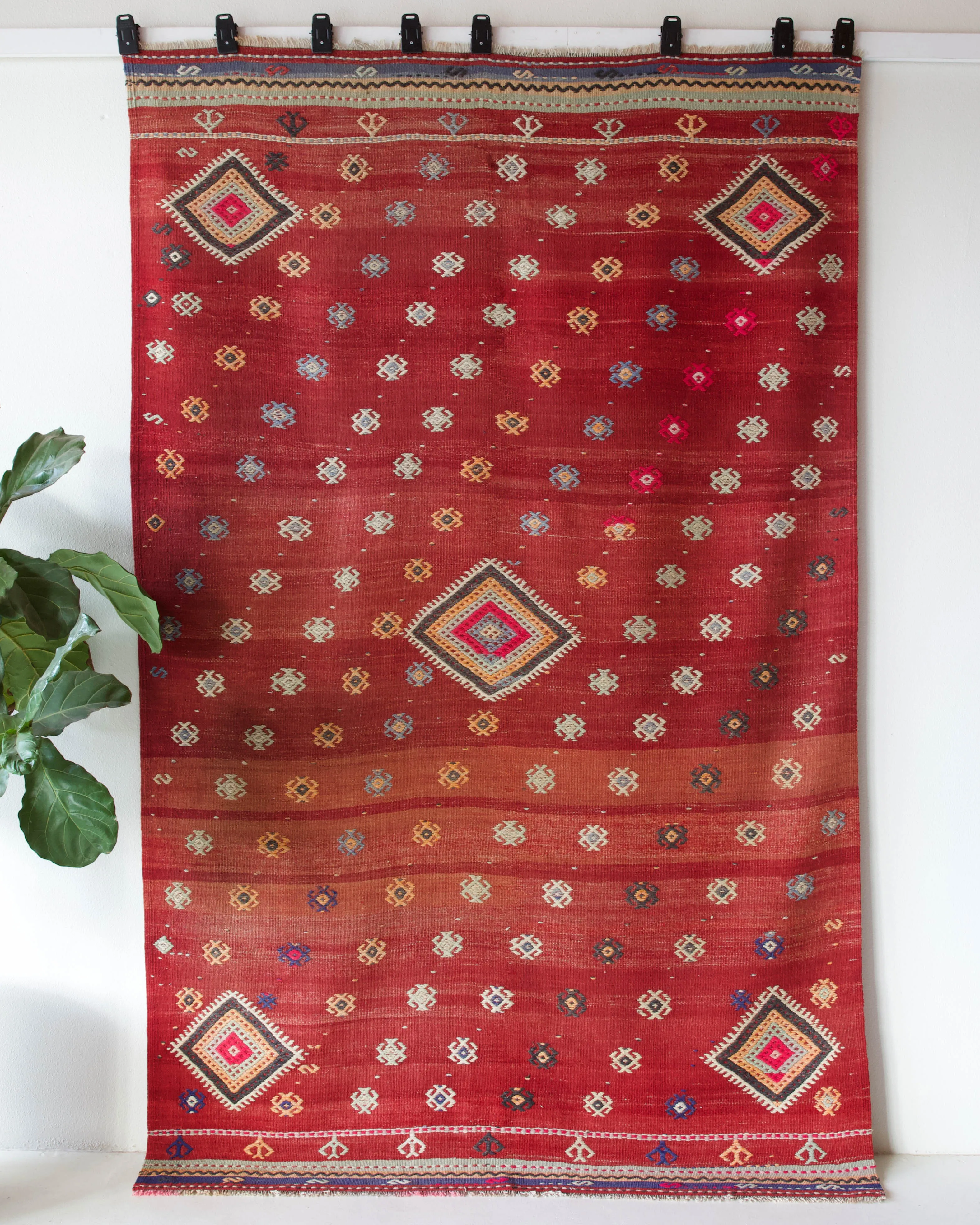 Vintage Manisa Kilim Rug 5'10"x9'5"