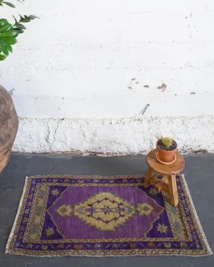 Vintage Mini Turkish Rug 1'9"x3'3"
