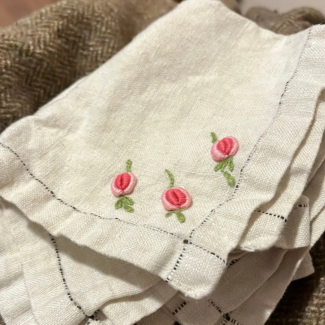 Vintage Napkins with Pink Flowers-  set of 4