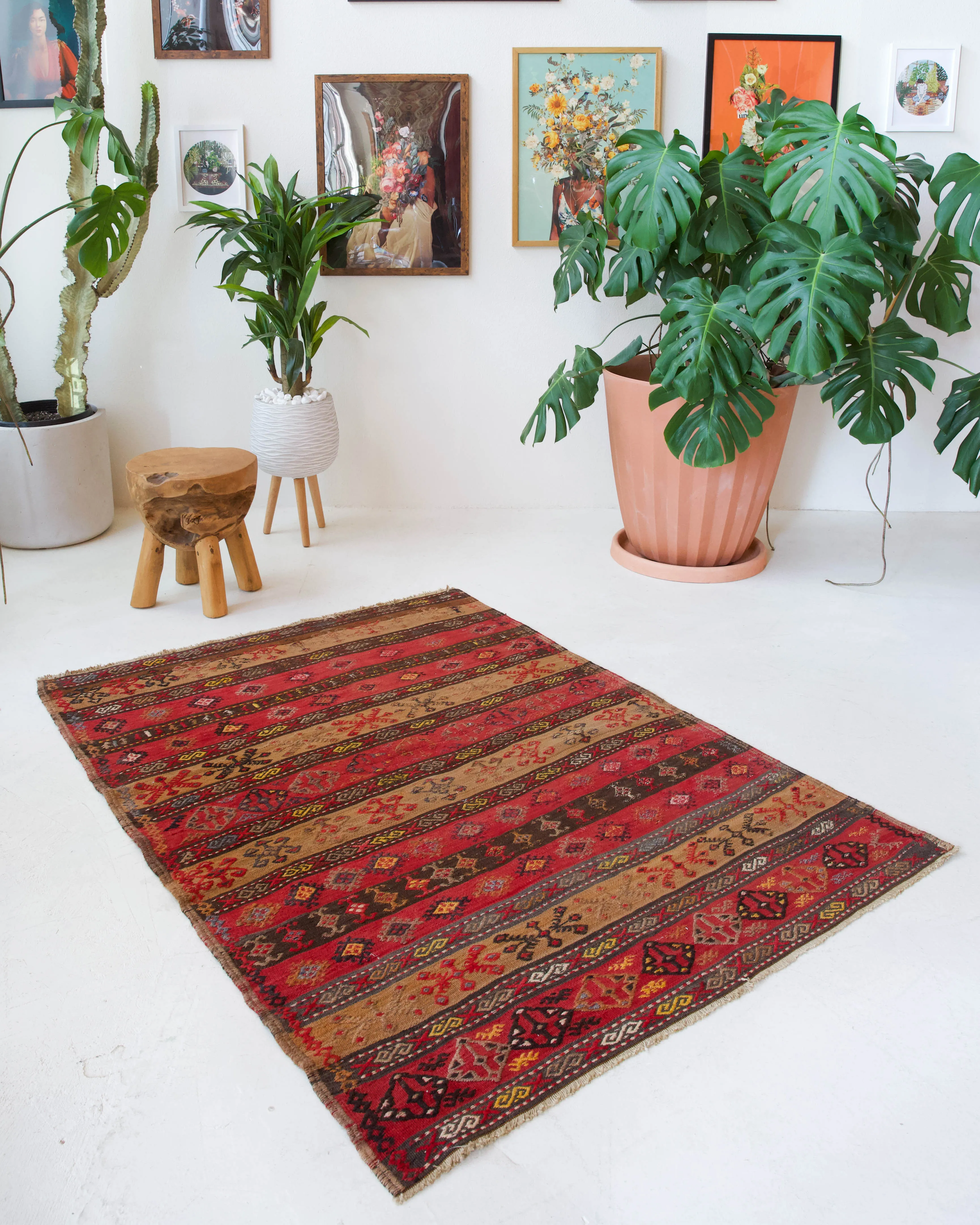 Vintage Sivas Kilim Rug 4'x5'5"