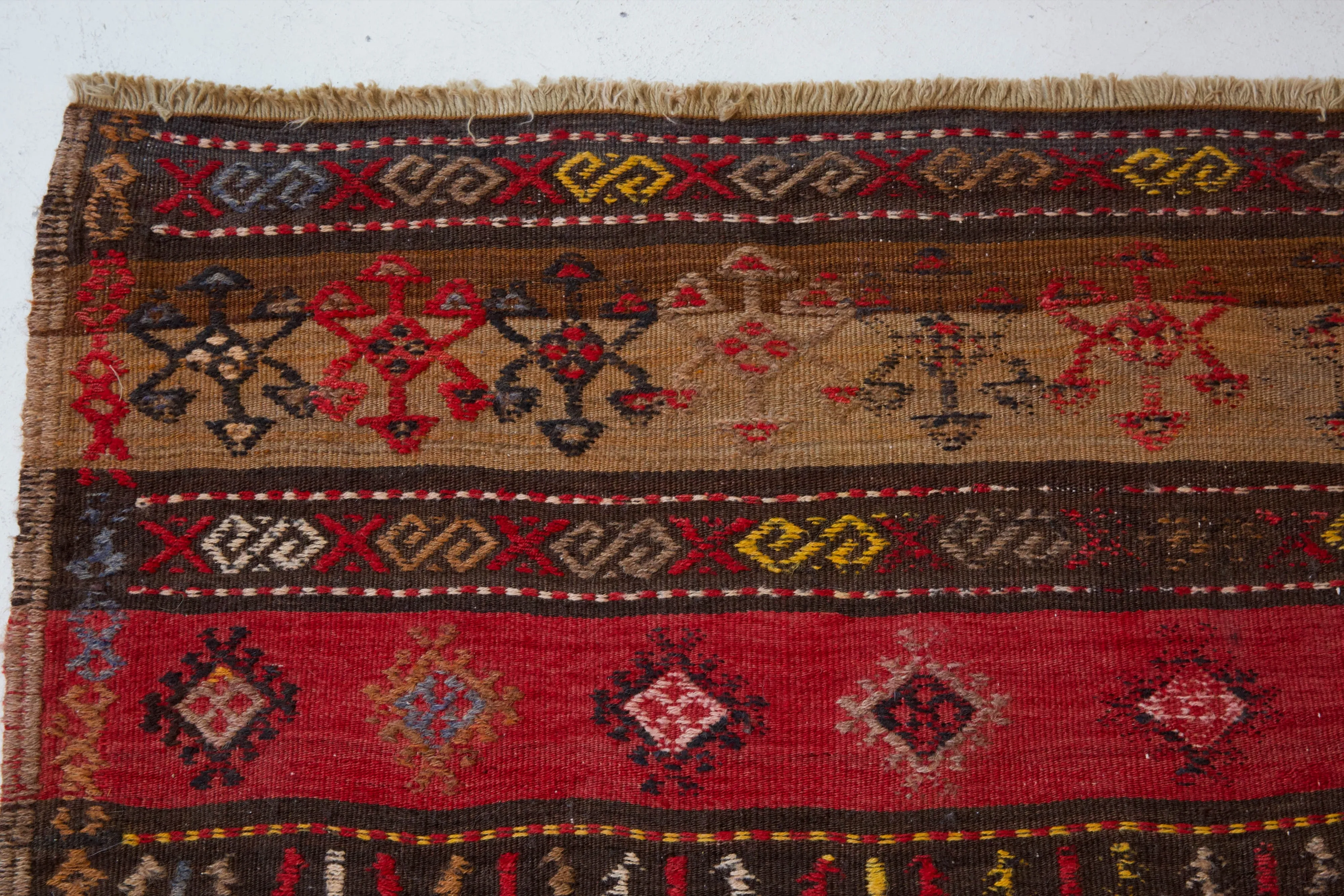 Vintage Sivas Kilim Rug 4'x5'5"