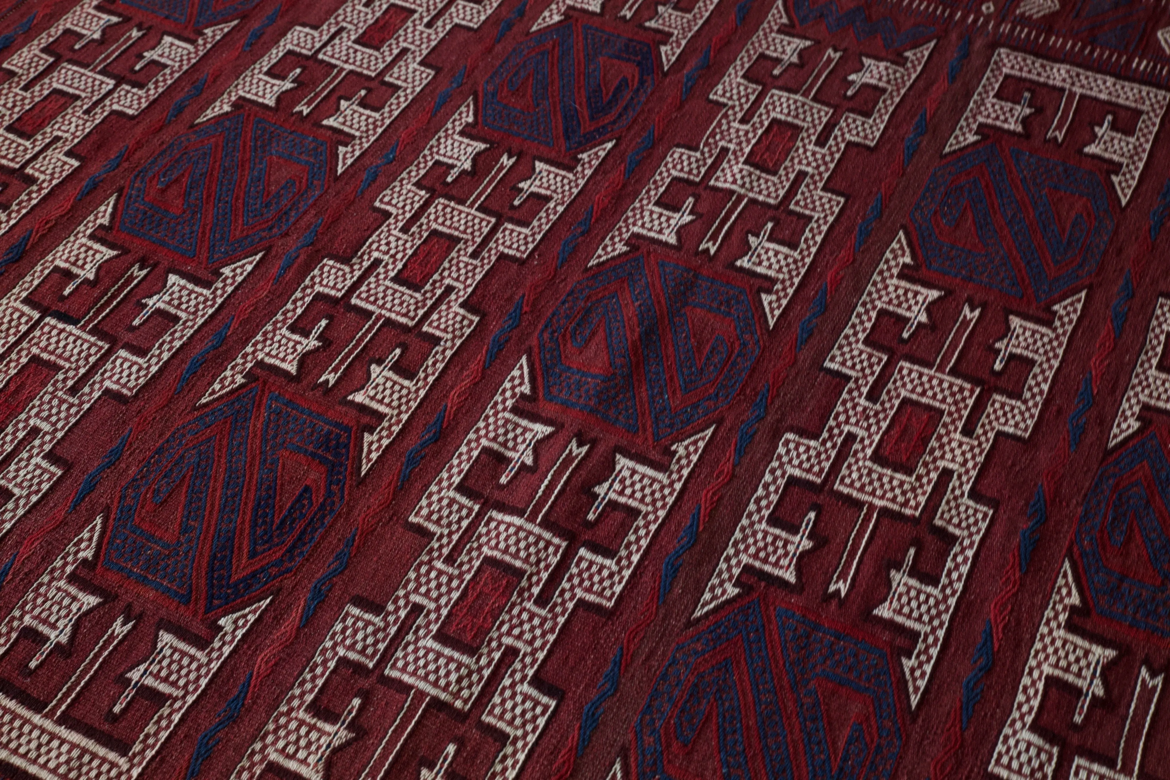 Vintage Turkish Balikesir Yuncu Kilim Rug