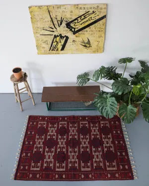 Vintage Turkish Balikesir Yuncu Kilim Rug