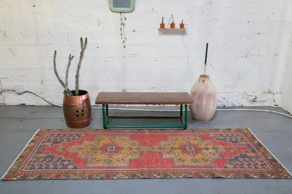 Vintage Turkish Faded Anatolian Rug 3.5ftx8.7ft