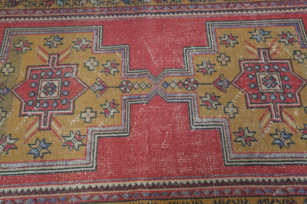 Vintage Turkish Faded Anatolian Rug 3.5ftx8.7ft