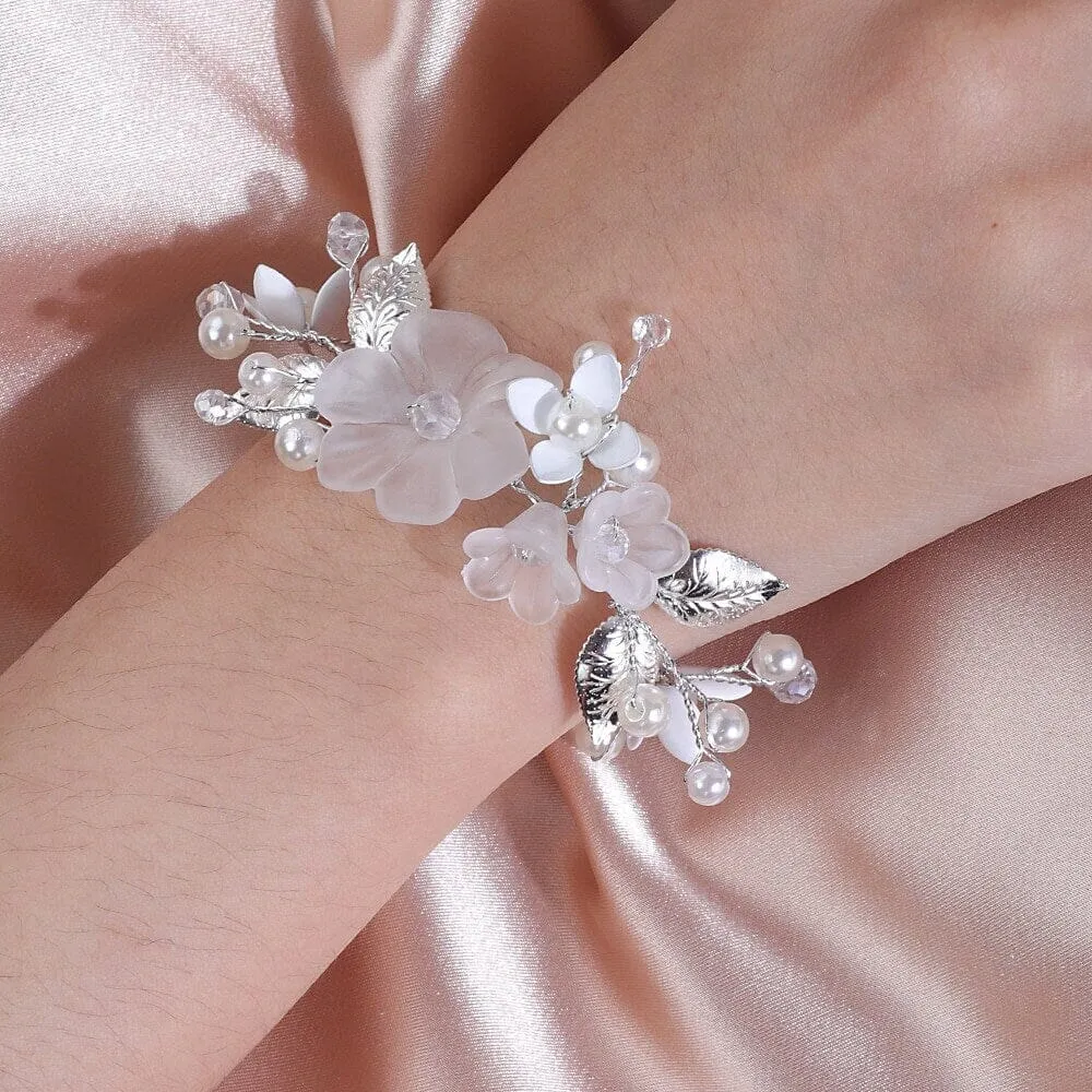 White Flower Bridal Bracelet, Floral Pearl Wire Wedding Bracelet, Bridal Shower Flower Petal Bracelet