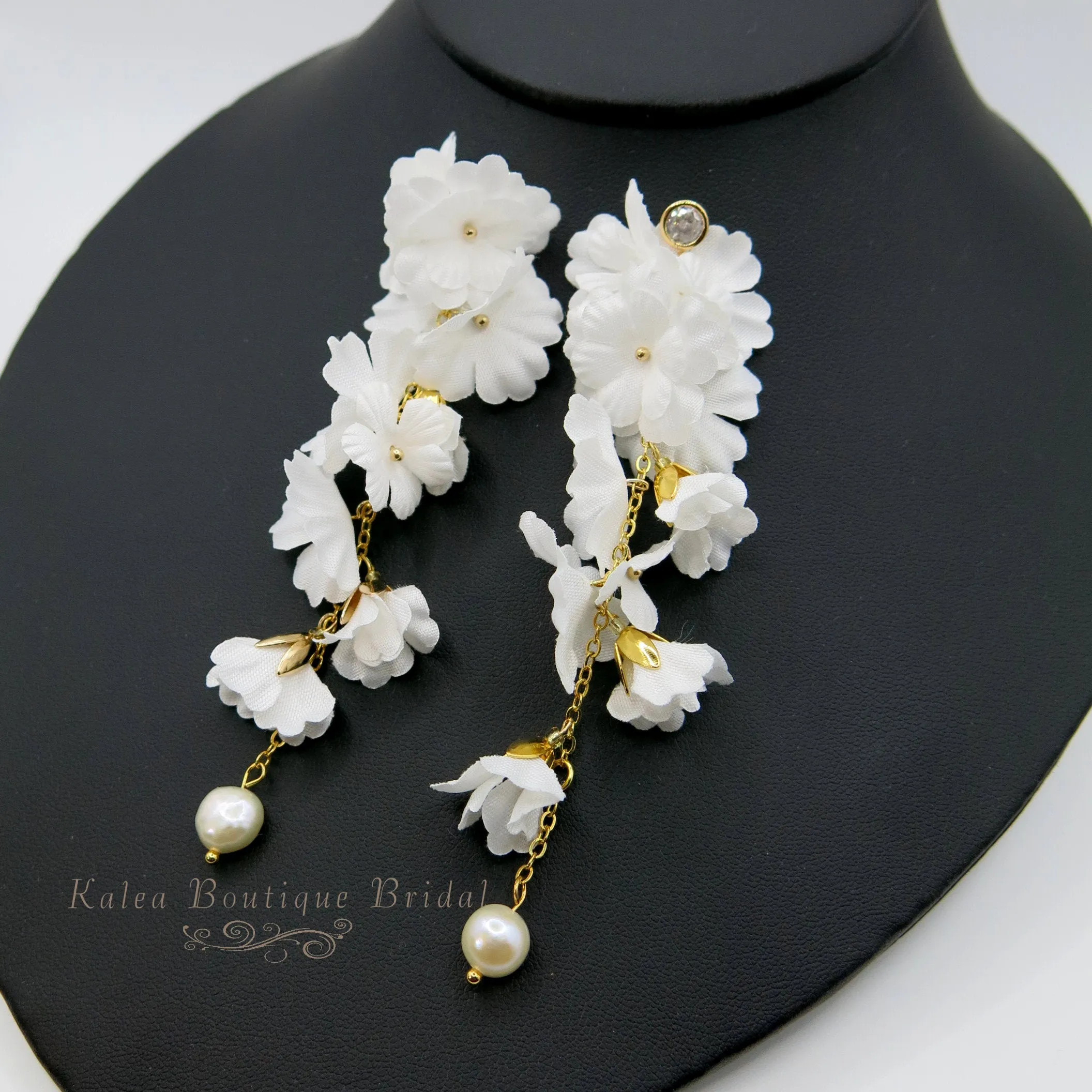 White Silk Flower Dangle Earrings, Custom Floral Wedding Earrings, Bridal Floral Statement Earrings, Silk Flower Petal Stud Earrings for Bride